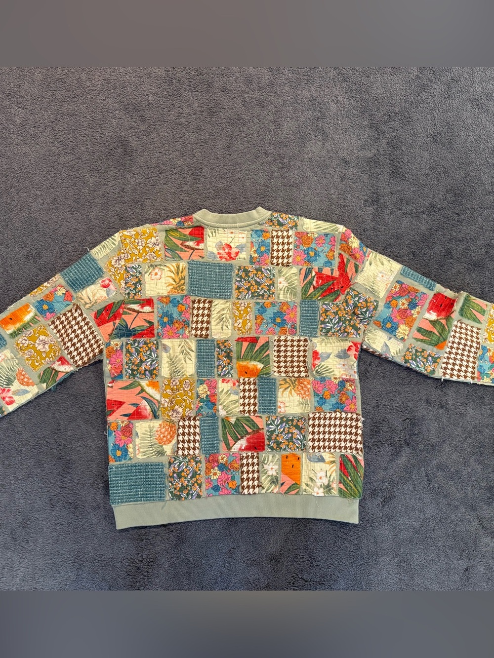 Round Two Patch Sweatshirt - Picture 3 of 6
